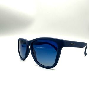 Goodr OG Men’s Active Sunglasses Drinks Seawater Sees Future Navy Blue